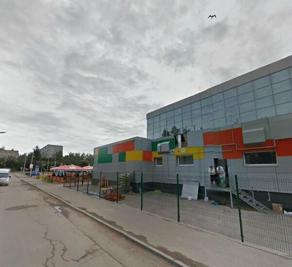 Отделение Уральского Банка Реконструкции и Развития по адресу улица Рыленкова 18